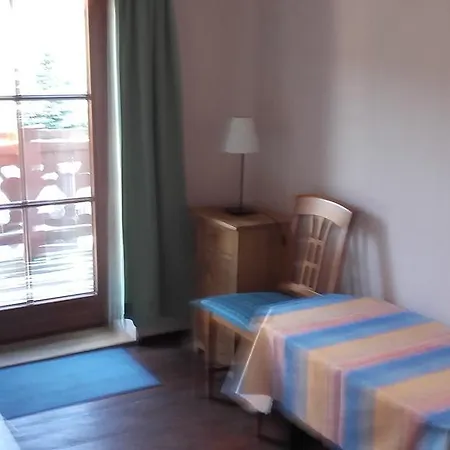 Pensjonat Willa Urocza *